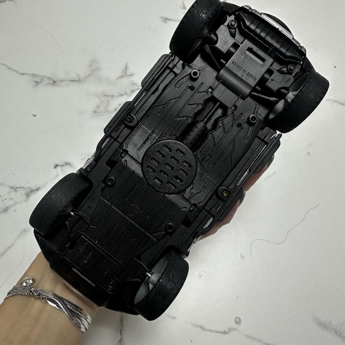 Машинка металева