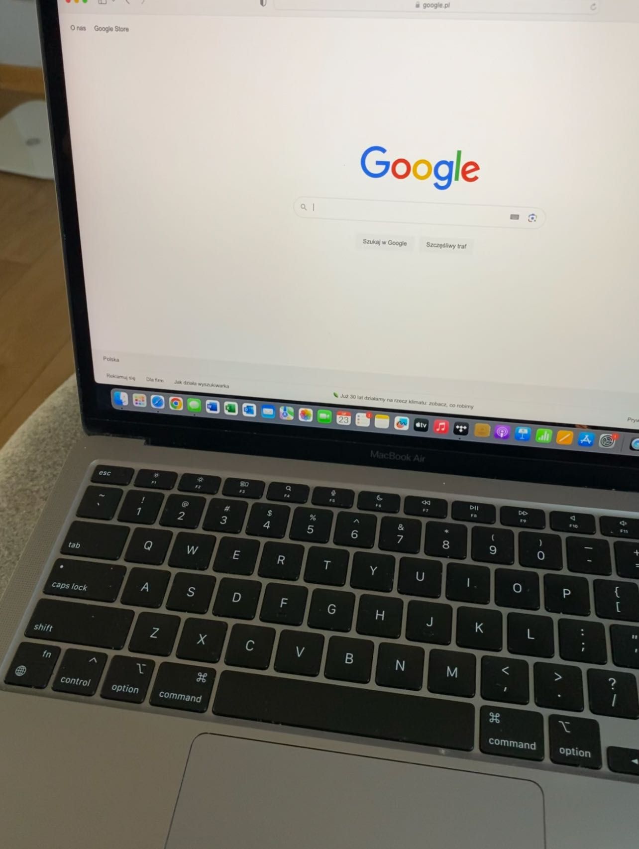 MacBook Air 13 8 RAM, 256 GB dysk Space Gray
