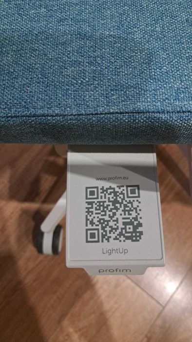 Krzesło biurowe ergonomiczne Fotel obrotowy Profim Light Up niebieski