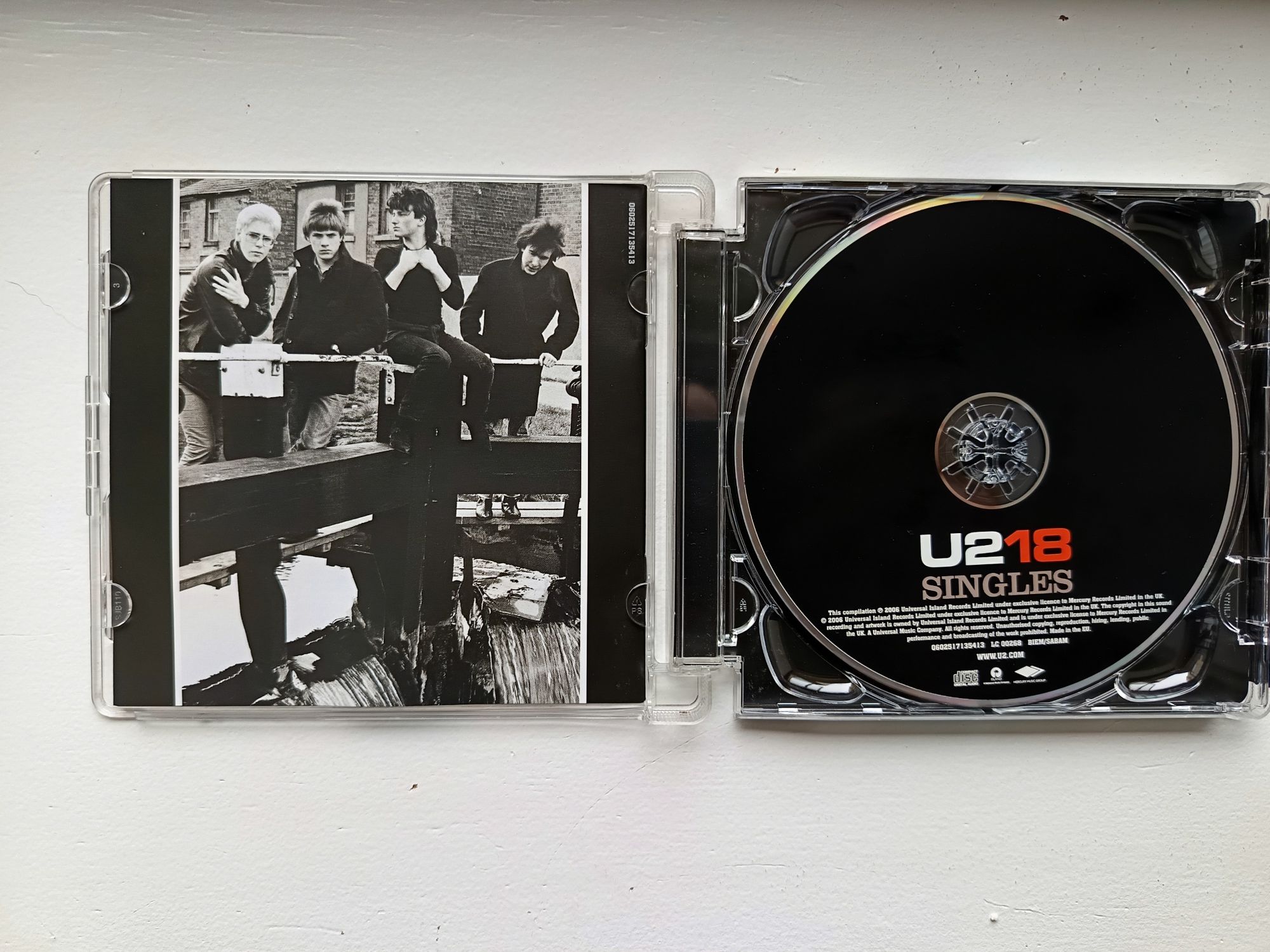 CD original U 2 .