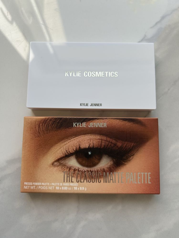 Cienie do powiek Kylie Jenner The Classic Matte Palette nudes matowe