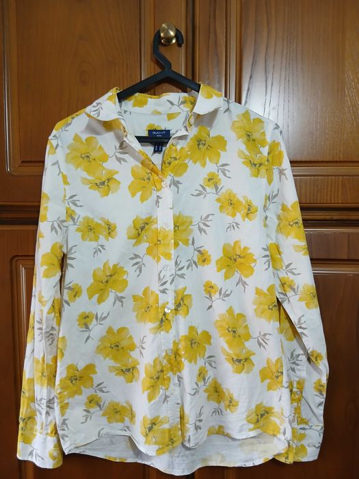 Camisa Marca Gant de senhora com Padrao Floral