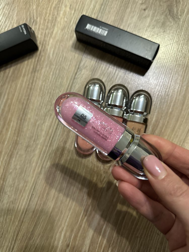 Блиск для губ kiko 3d hydra lipgloss оригінал