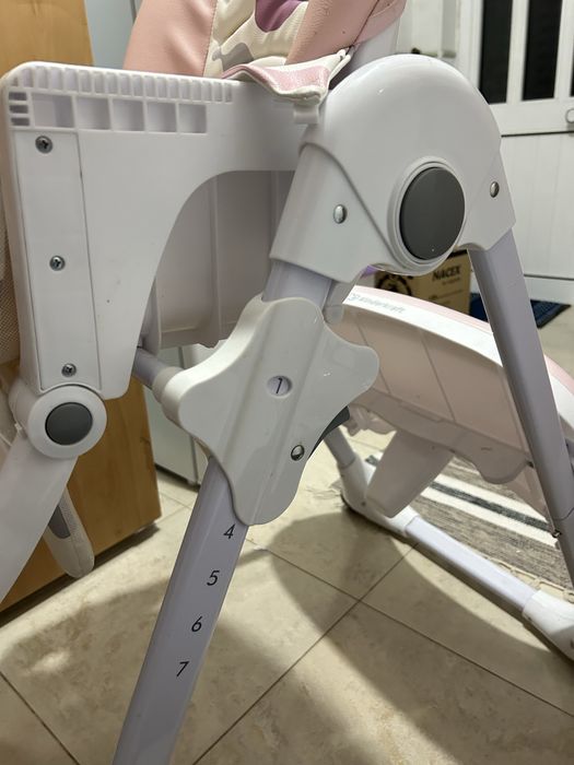 Cadeirinha de Refeição Kinderkraft Pink