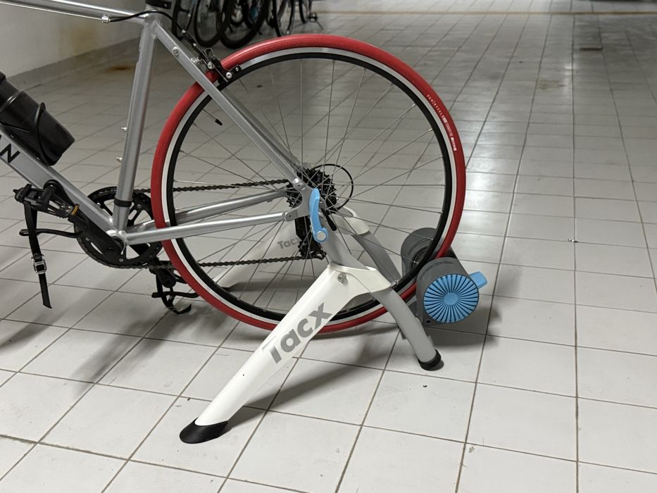 Vendo Bicicleta Estrada + Rolo Treino TACX