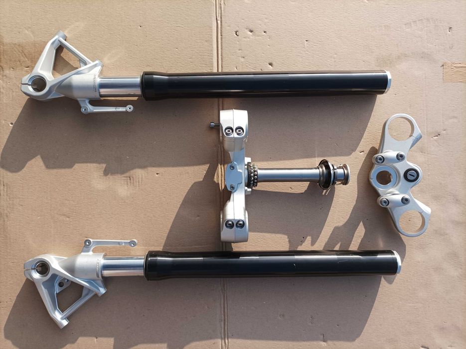 BMW R12 R ninet Zawieszenie Lagi Półka górna Półka dolna 2025r.