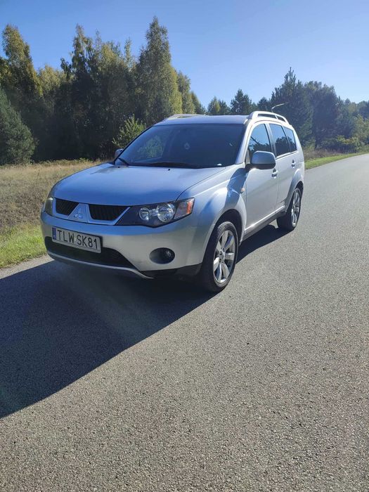 Mitsubishi Outlander 2
