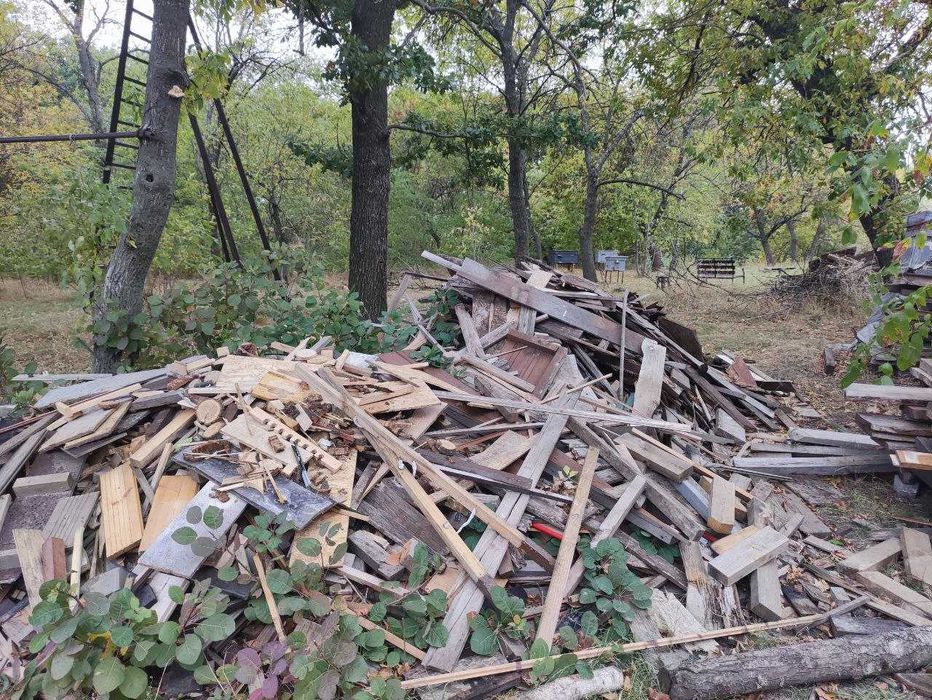 Обрезки бруски доски, 3-4 м3