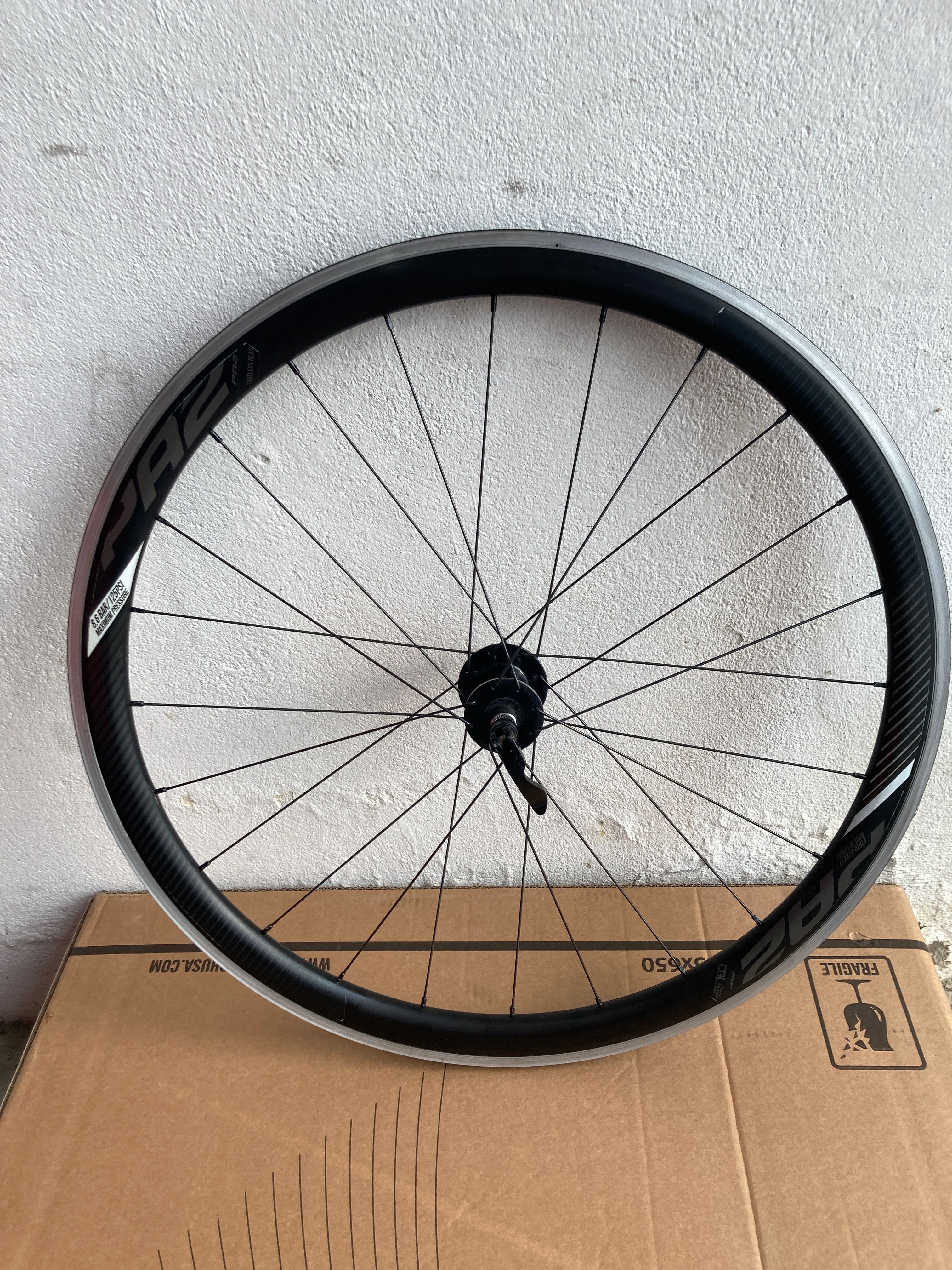 Rodas Estrada Giant PR-2 Alumínio (Travão de Aro) - ler anúncio