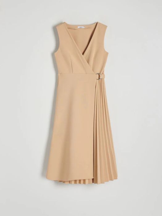 Сукня міді зі складками