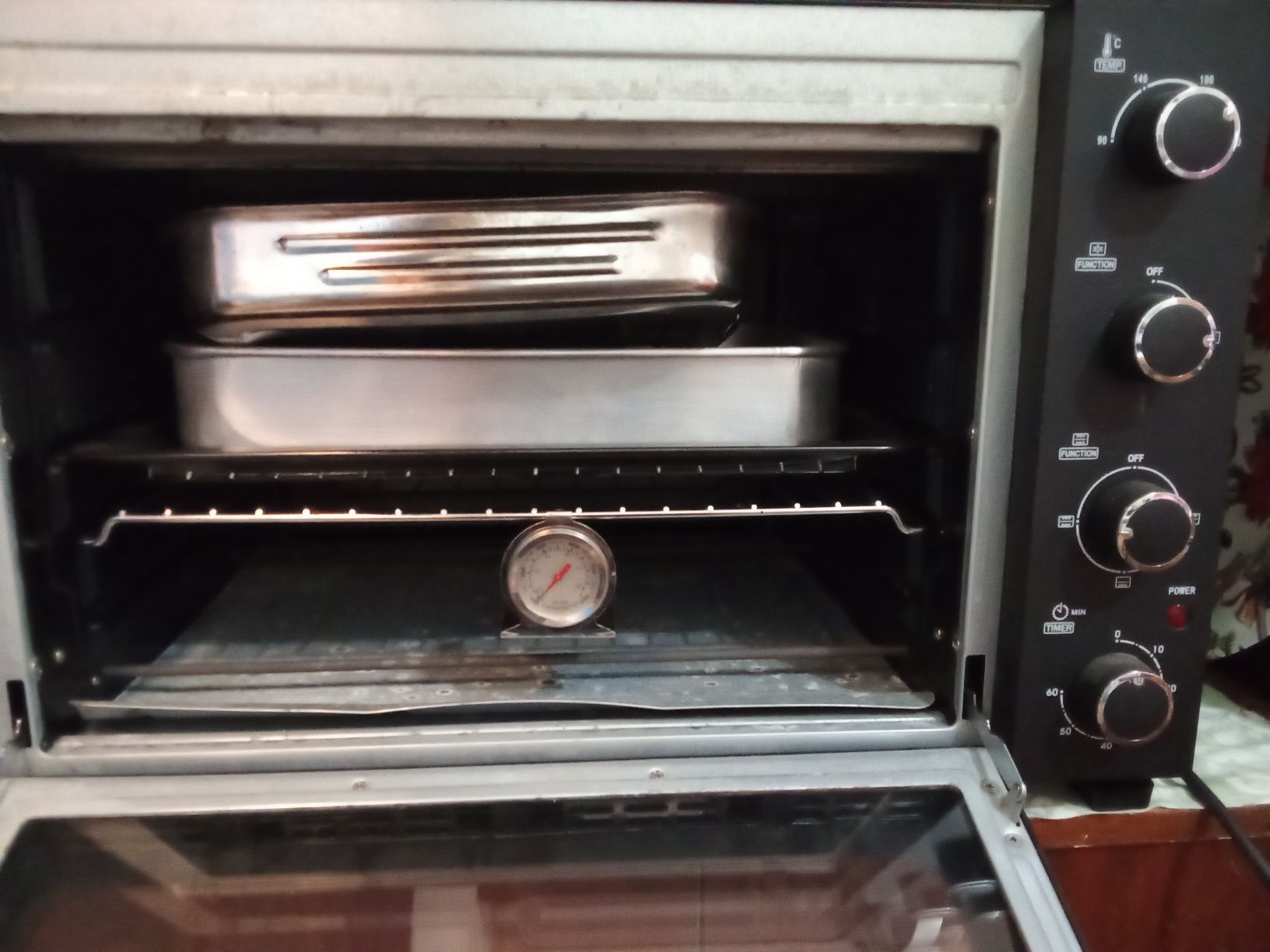 Vendo forno elétrico