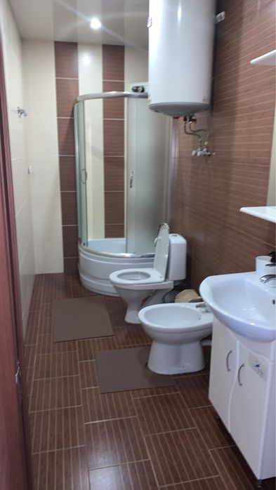 Отель на березі Дніпра