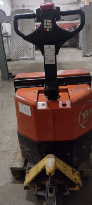 Paleciak elektryczny Bt