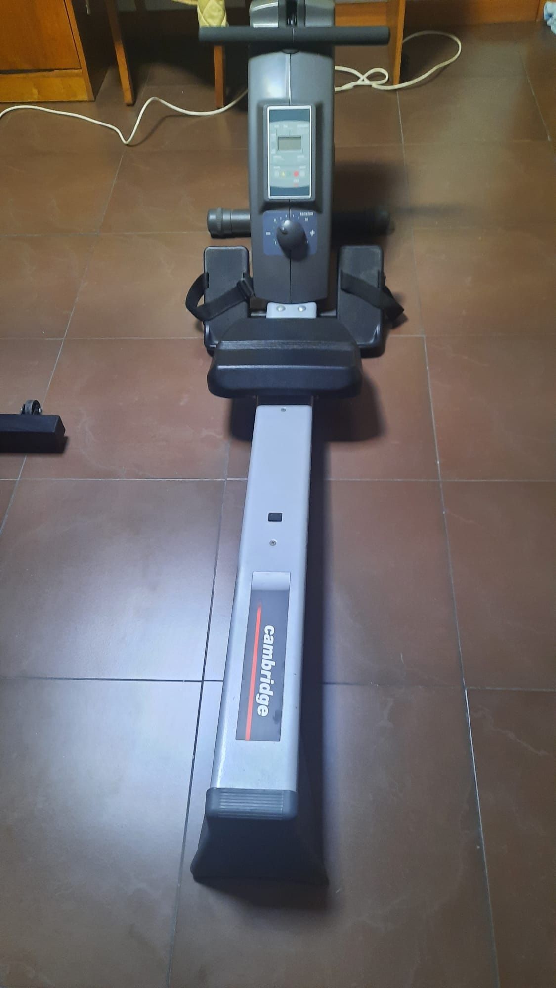 Máquina de remo .em bom estado