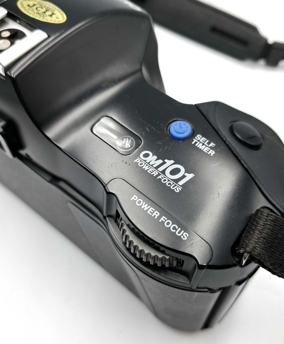 Olympus OM-101 + Olympus Lens 50mm 1:2 PF