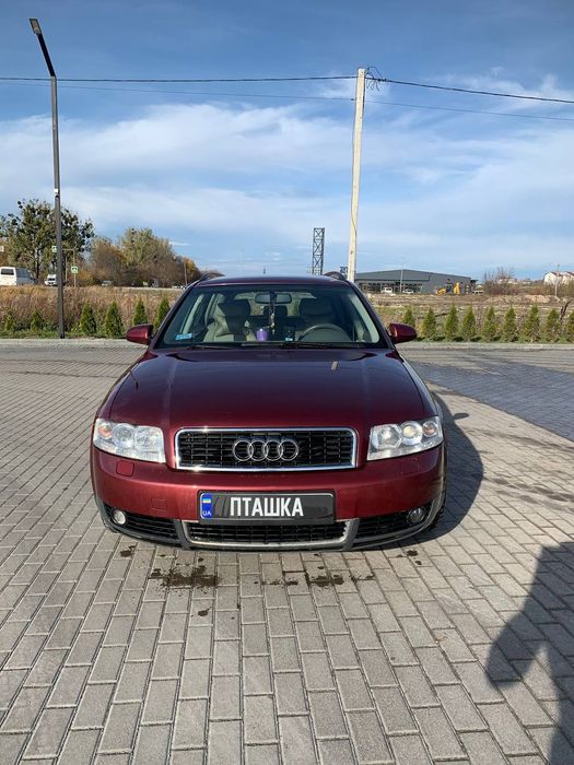 Продається Audi a4 b6 не розмитнена присутній хороший торг