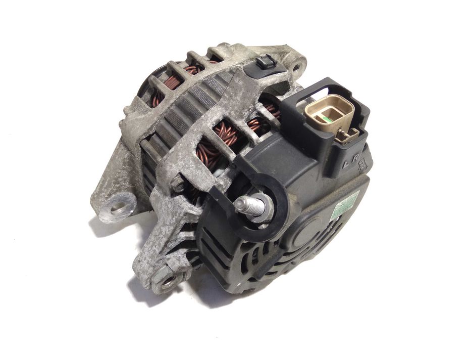 Генератор Hyundai i20, Hyundai i10 хюндай ай20 ай10 3730003200