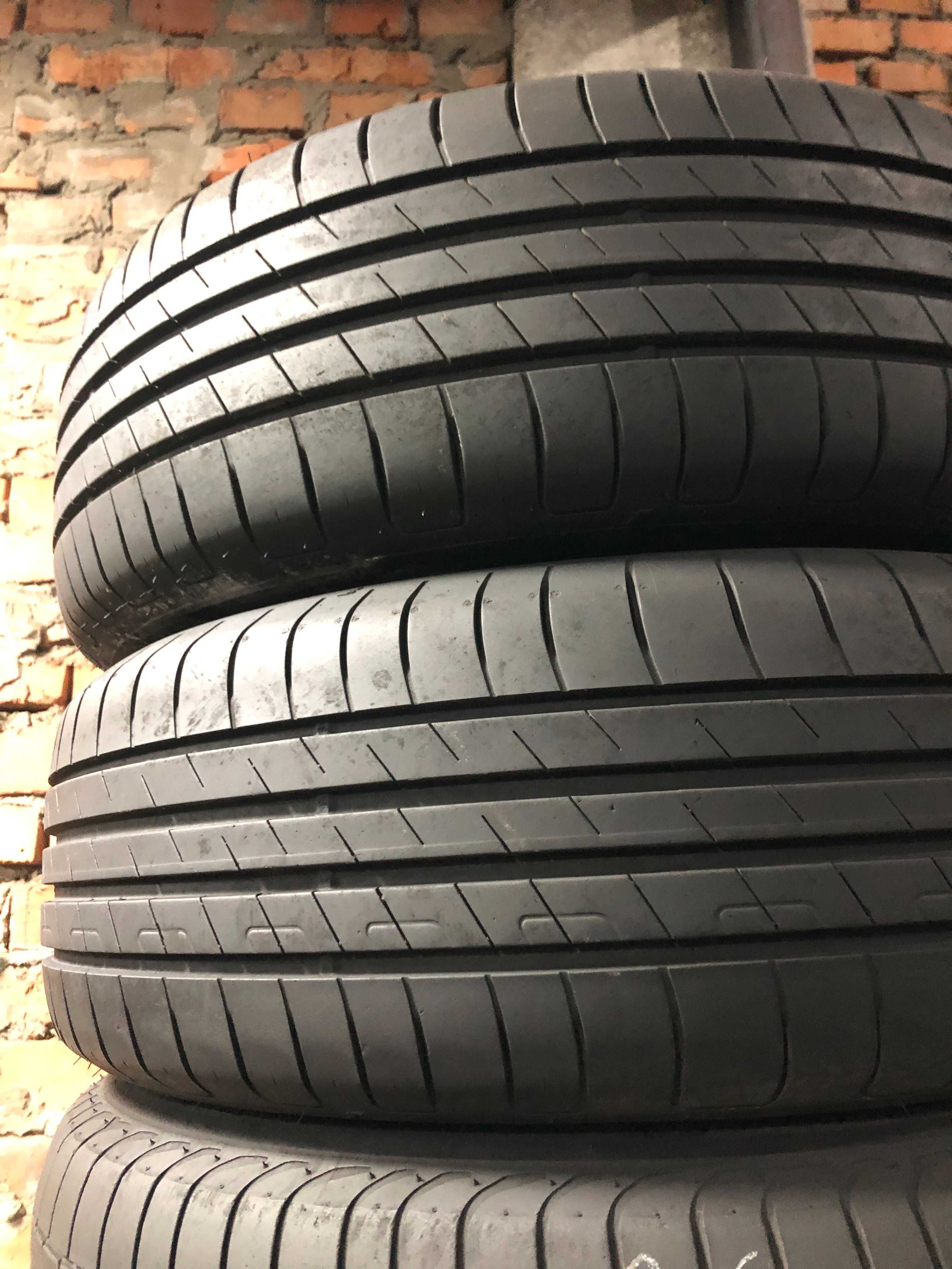 Шини 205/60 R16 Goodyear Eficient Grip Ran Flat