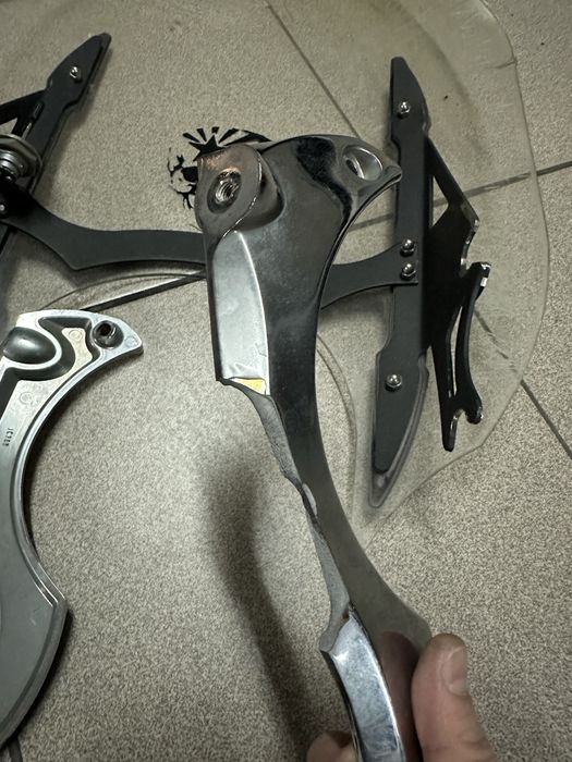 Вітровик для мотоцикла