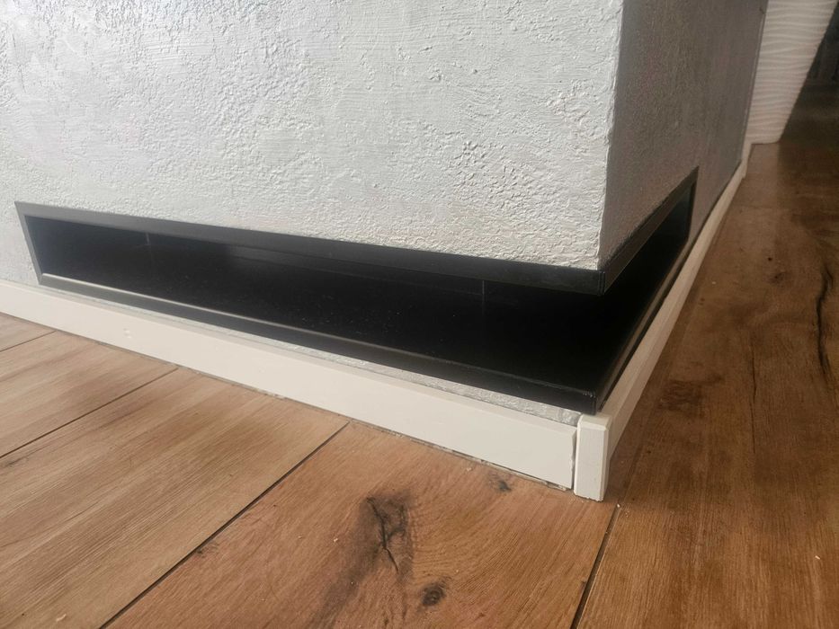 Kratka kominkowa wentylacyjna Luft czarna narożna