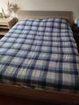 Cama para casal bem estimada