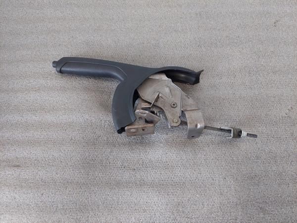 Travão de mão / parque VOLKSWAGEN Golf IV (1J1)