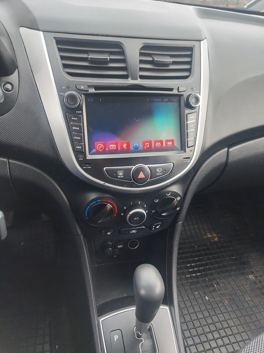 Продам hyundai accent 1,6i a/t 2013