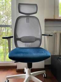 Wygodne ergonomiczne krzesło biurowe Nodi WS HD białe regulowane