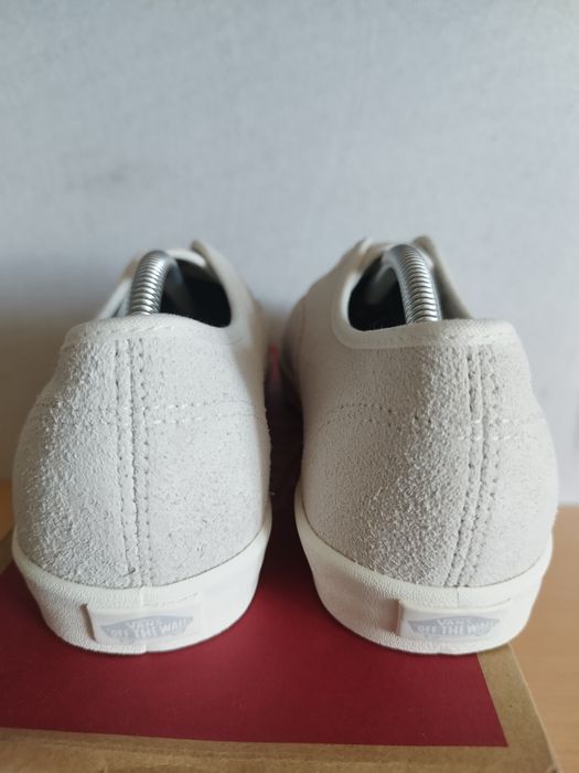 Vans Authentic Lowpro tamanho 37 novos nunca usados.