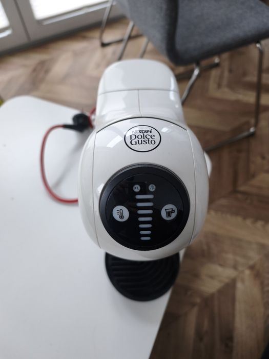 Ekspres na kapsułki dolce Gusto Genio s biały