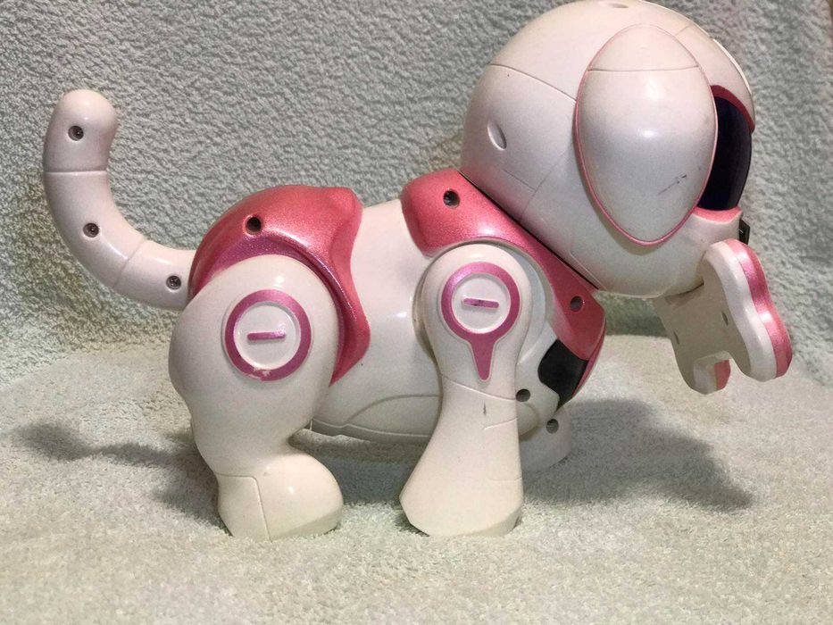 Інтерактивна робот-собака