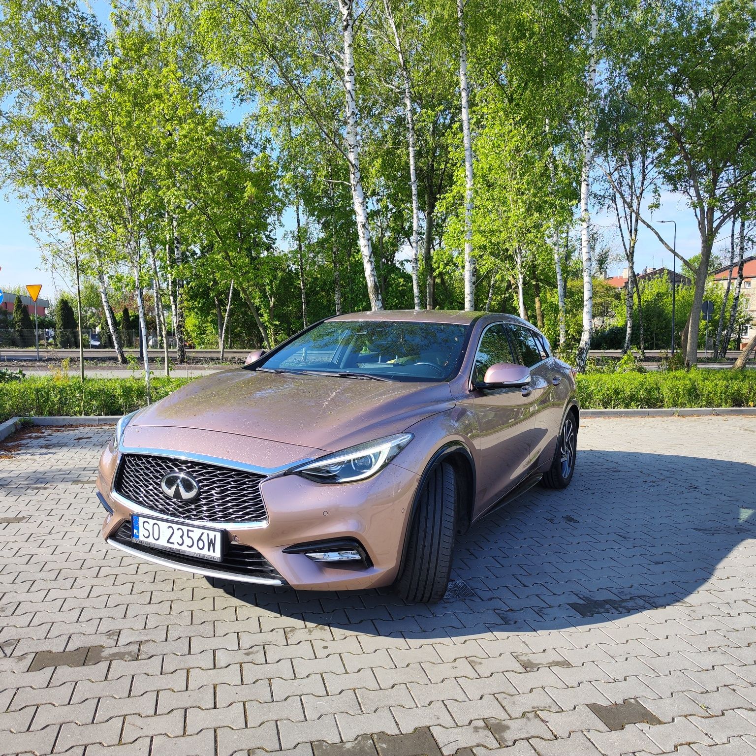 Infiniti Q30. Niski przebieg, bogato wyposazony, pierwszy wlaściciel.