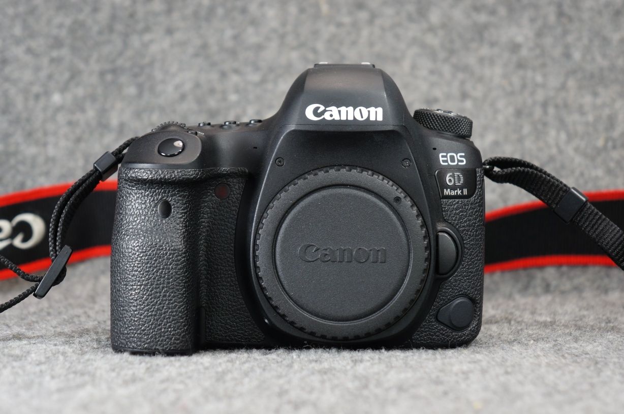 Canon 6D mark 2  mark II Идеальное состояние!