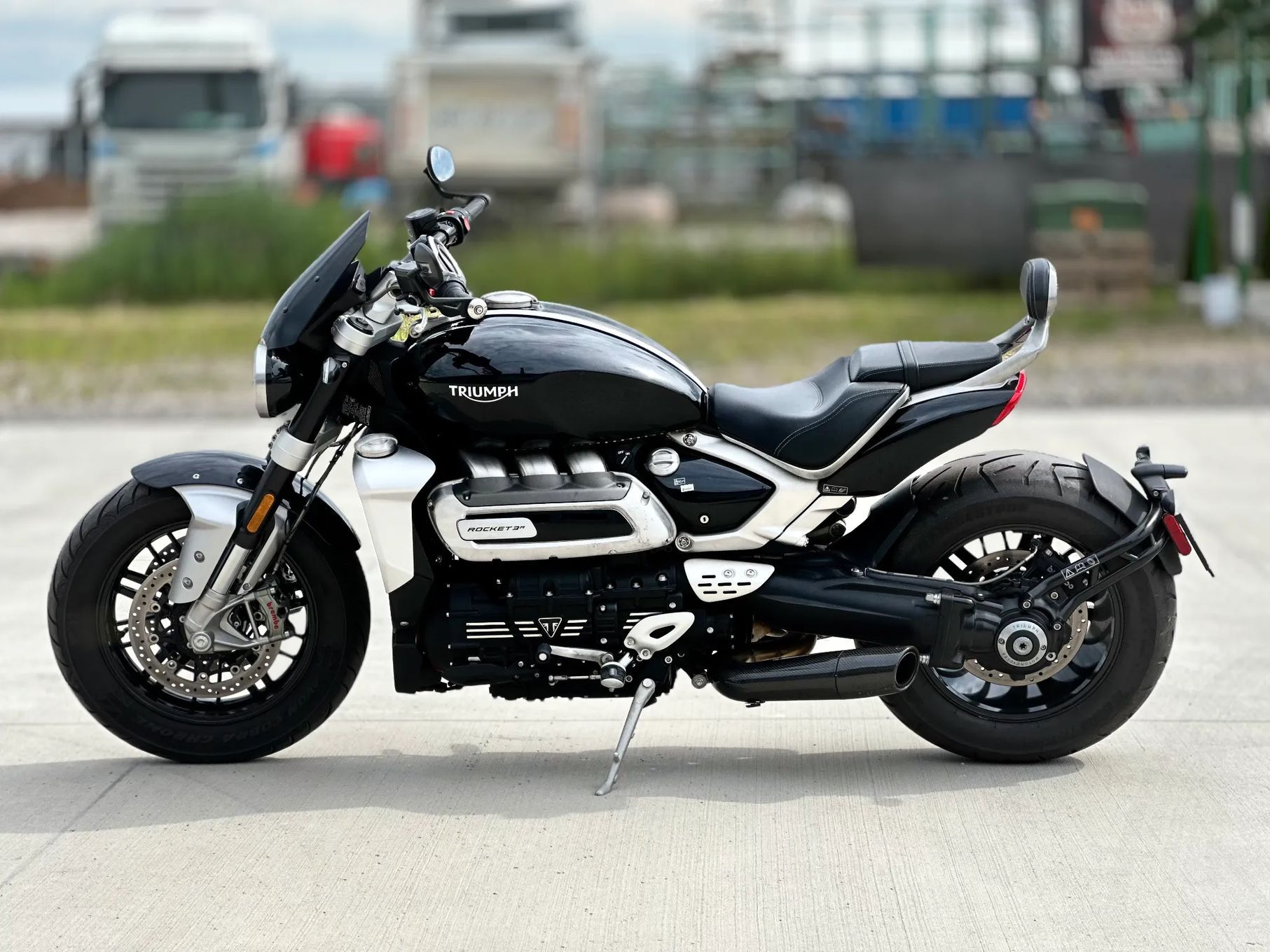 Triumph Rocket 2,5 3 R, bezwypadkowy, 7 417 mil, 2022r, zarejestrowany