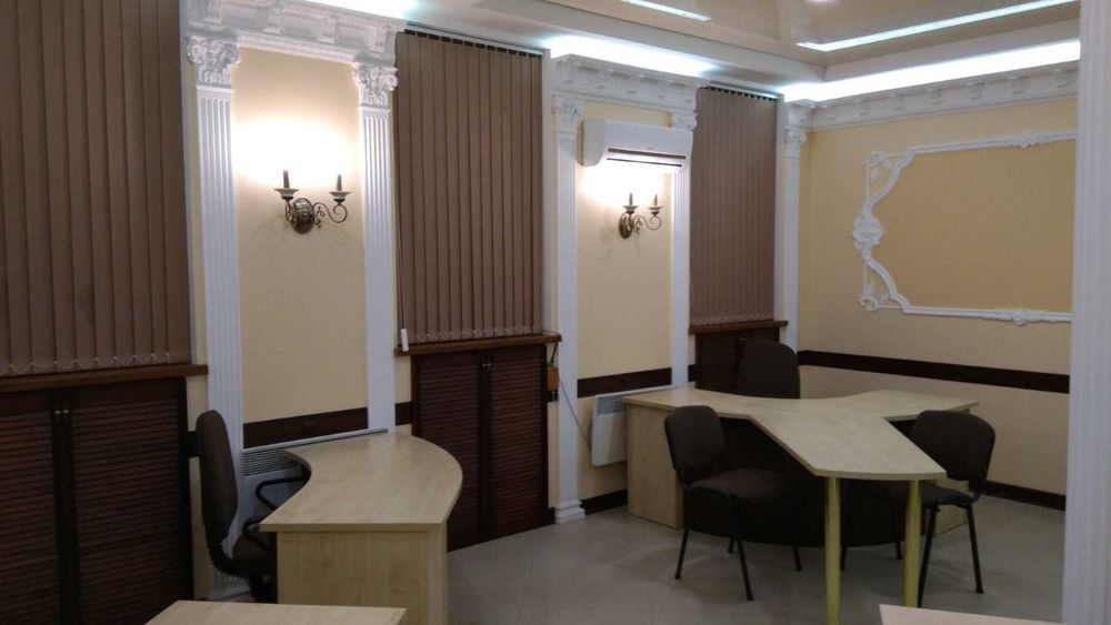 Сдаєтся в аренду шикарний офіс  80м2, в центрі міста (соборна площа)