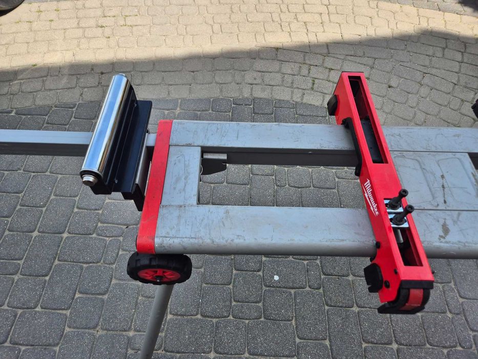 Milwaukee, stół do ukośnicy MSL3000