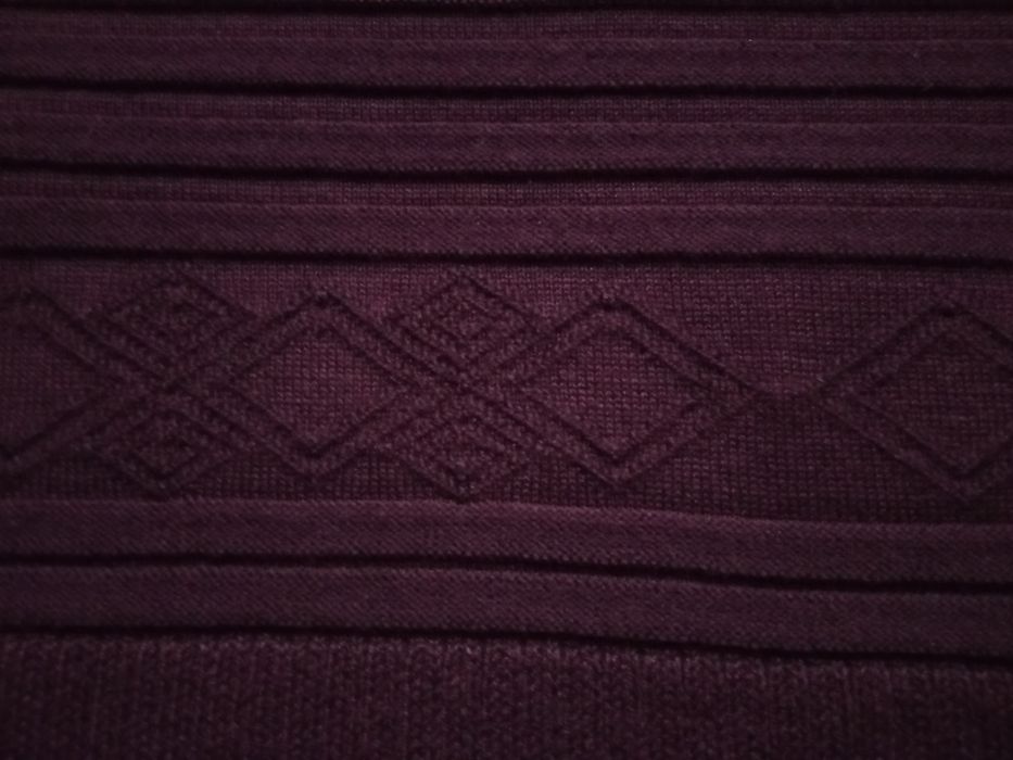 Saia em malhinha ajustável à sua silhueta - bordeaux - L