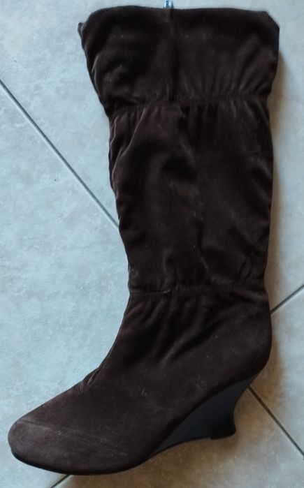 Botas cano alto, tamanho 36