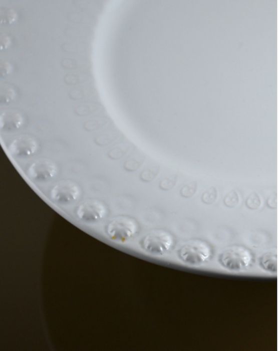 Prato de pé alto em Faiança Bordallo Pinheiro