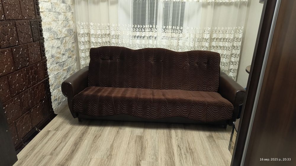 Диван розкладний з кріслами (самовивіз)