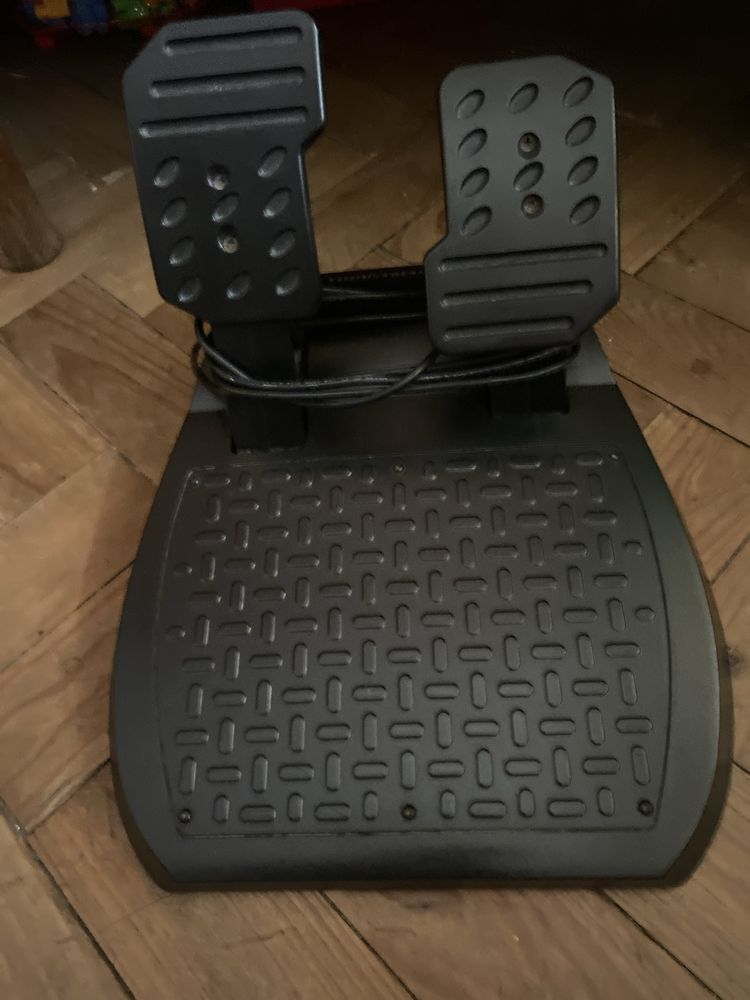 Pedal e volante do Xbox