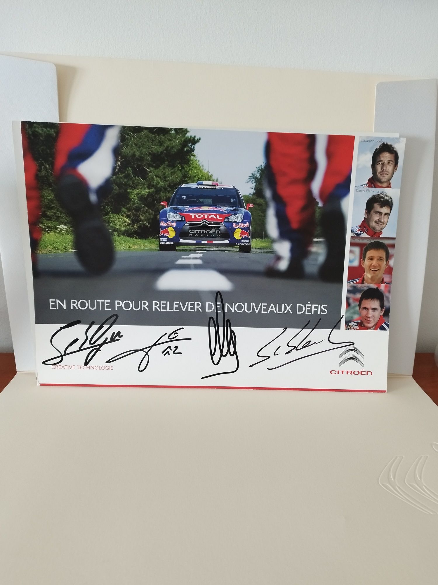 Póster autografado Sébastien Loeb e equipas Citroën WRC