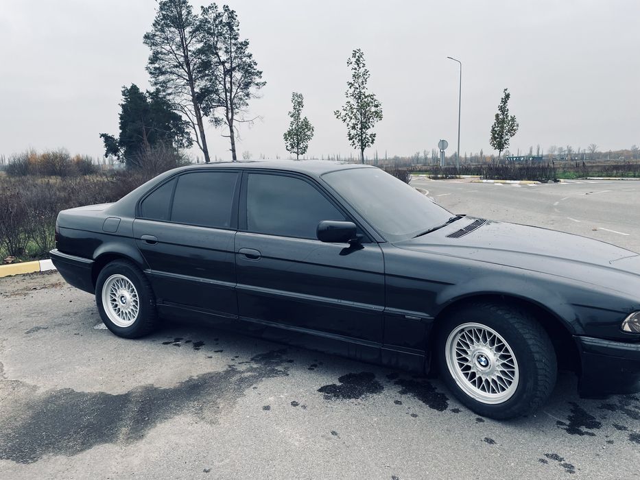Продам BMW E38 2.8 m52b28