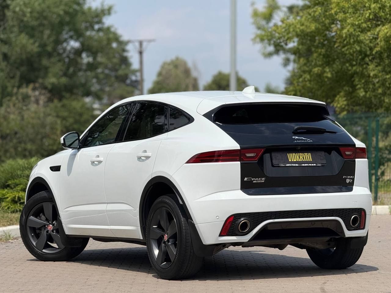 Jaguar E-Pace 2019 року, 2.0 бензин, AWD, автомат, пробіг 38 тис.км.