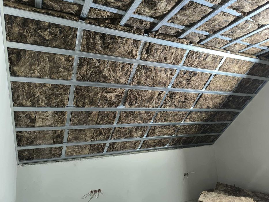 Docieplenia, adaptacja poddaszy, konstrukcje G-K, sucha zabudowa