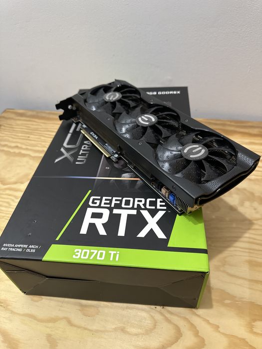 Placa grafica EVGA 3070TI  8Gb