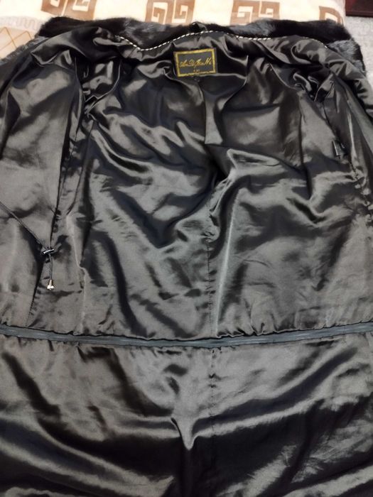 Одяг жіночий. Розмір 48