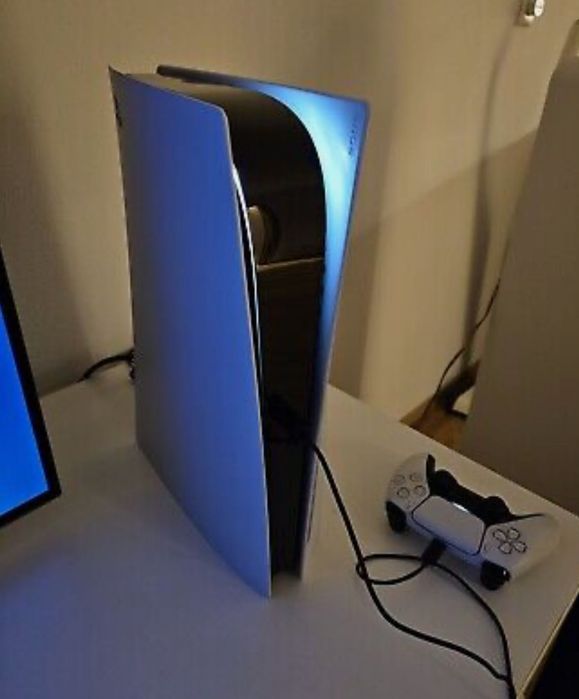 Ps5(3 ревизия)С диско вводом ,пользовался меньше года