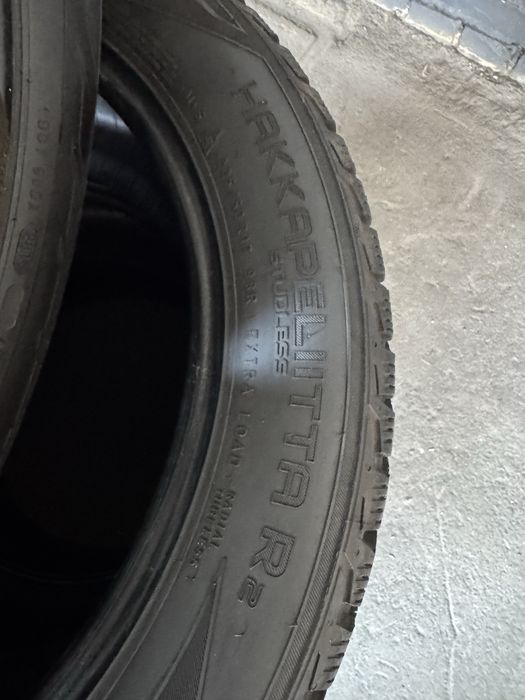 Шини зимові 225/50/17 Nokian