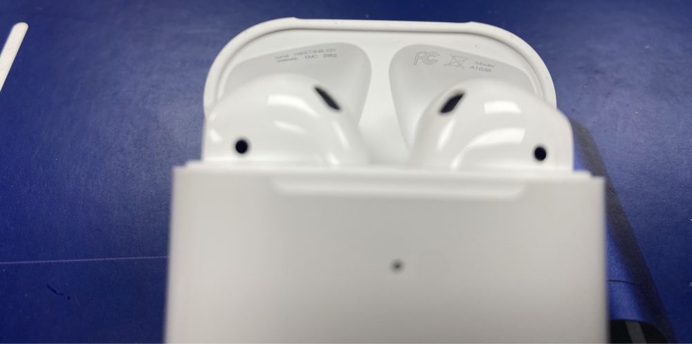 Apple air pods 2